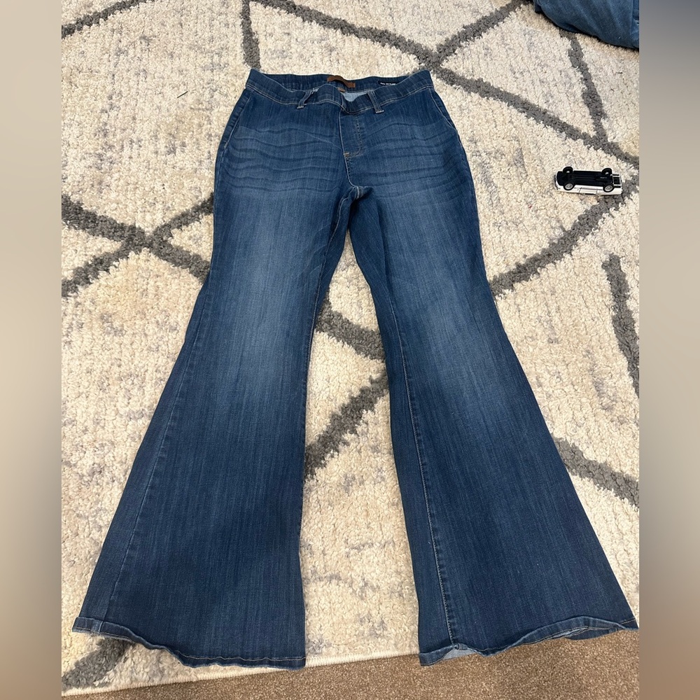 Judy blue high waisted pull on flare